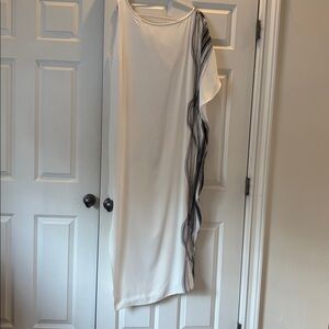 HALSTON HERITAGE Elegant White and Black Dress